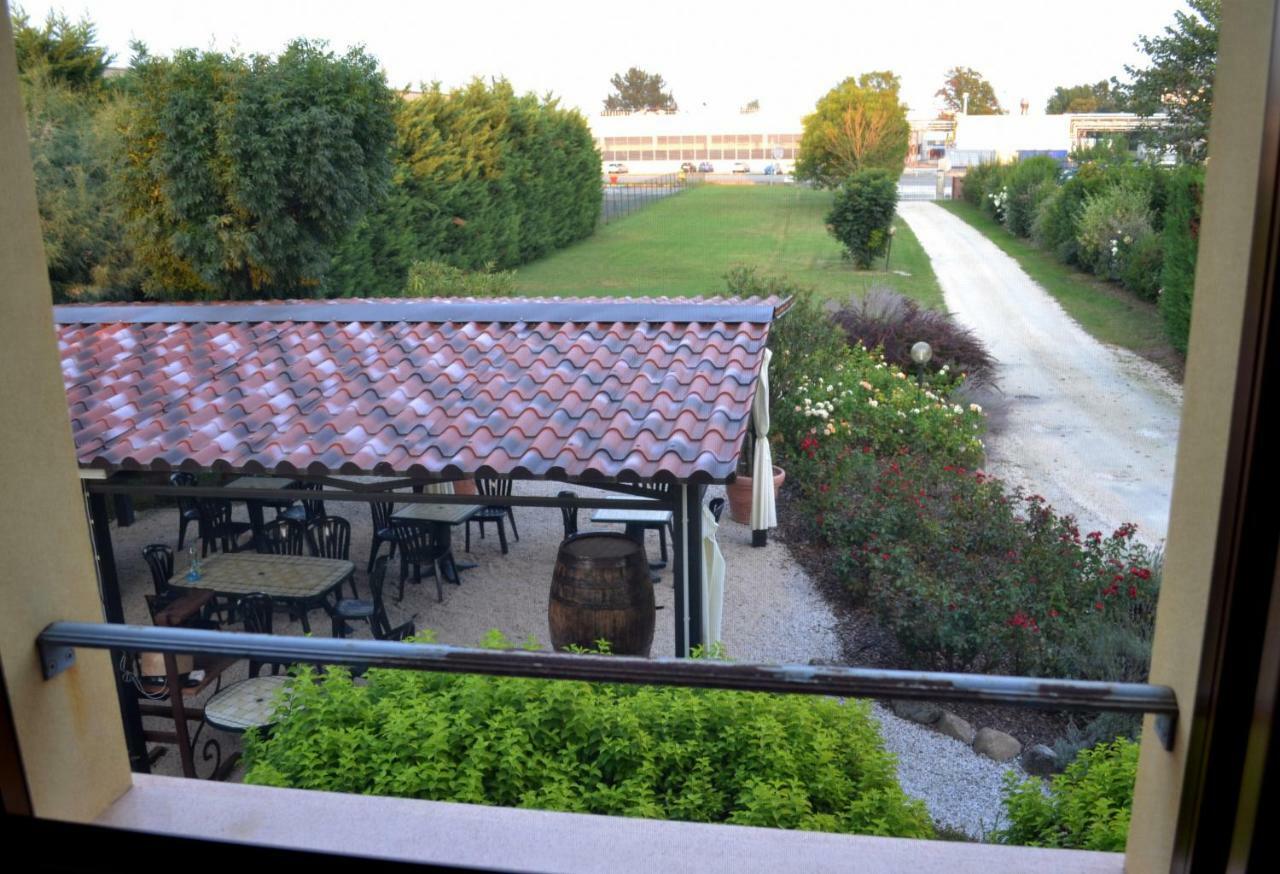 B&B La Ca Vecia Soragna Exterior foto